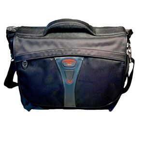Tumi T-TECH 5506 Gray Nylon Messenger Shoulder Bag